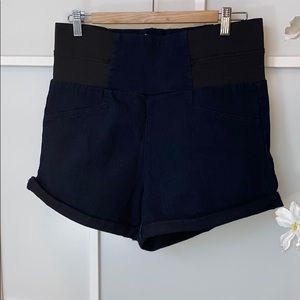 Liquidx Jean shorts labeled L
